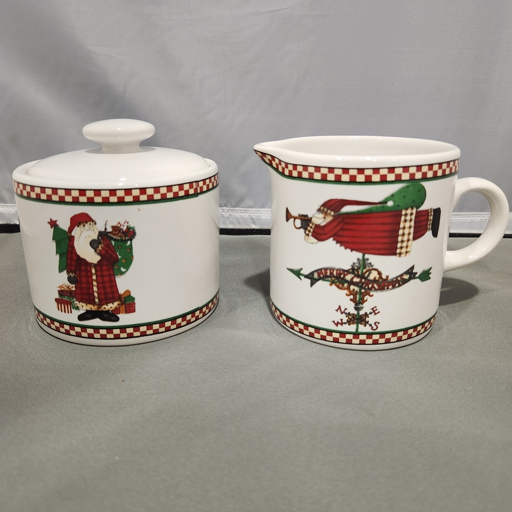 Sakura Debbie Mumm Festive Magic Of Santa Sugar and Creamer Set - Red and Green